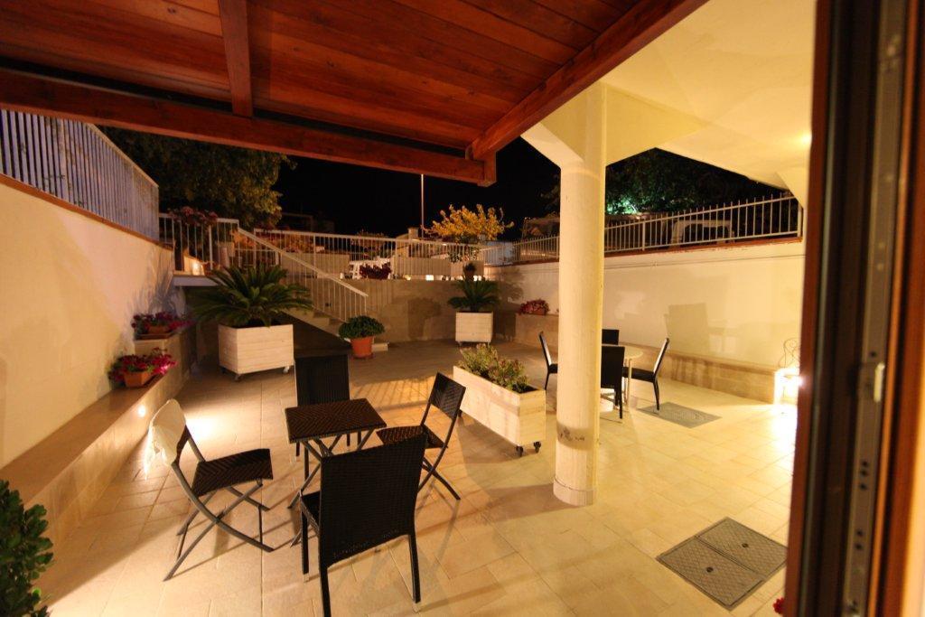 B&B Solacium Matera Bagian luar foto