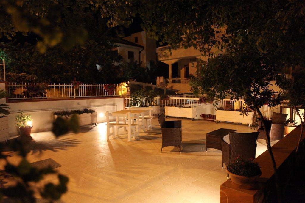 B&B Solacium Matera Bagian luar foto